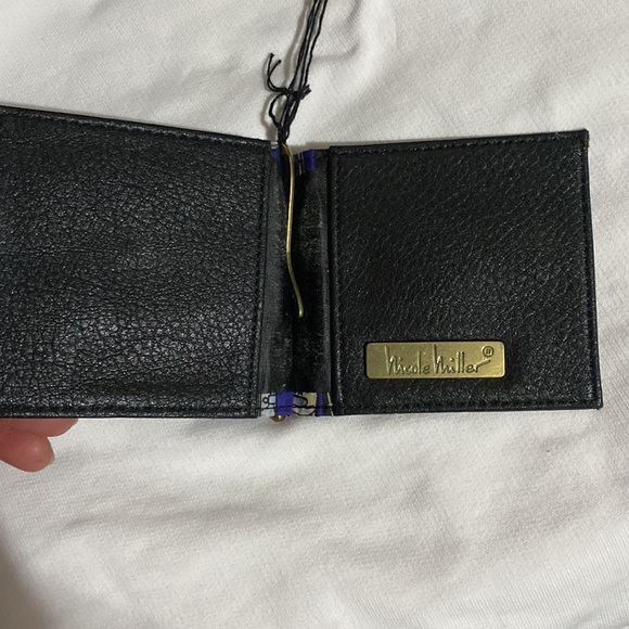 Nicole Miller silk wallet 4”x3.75”